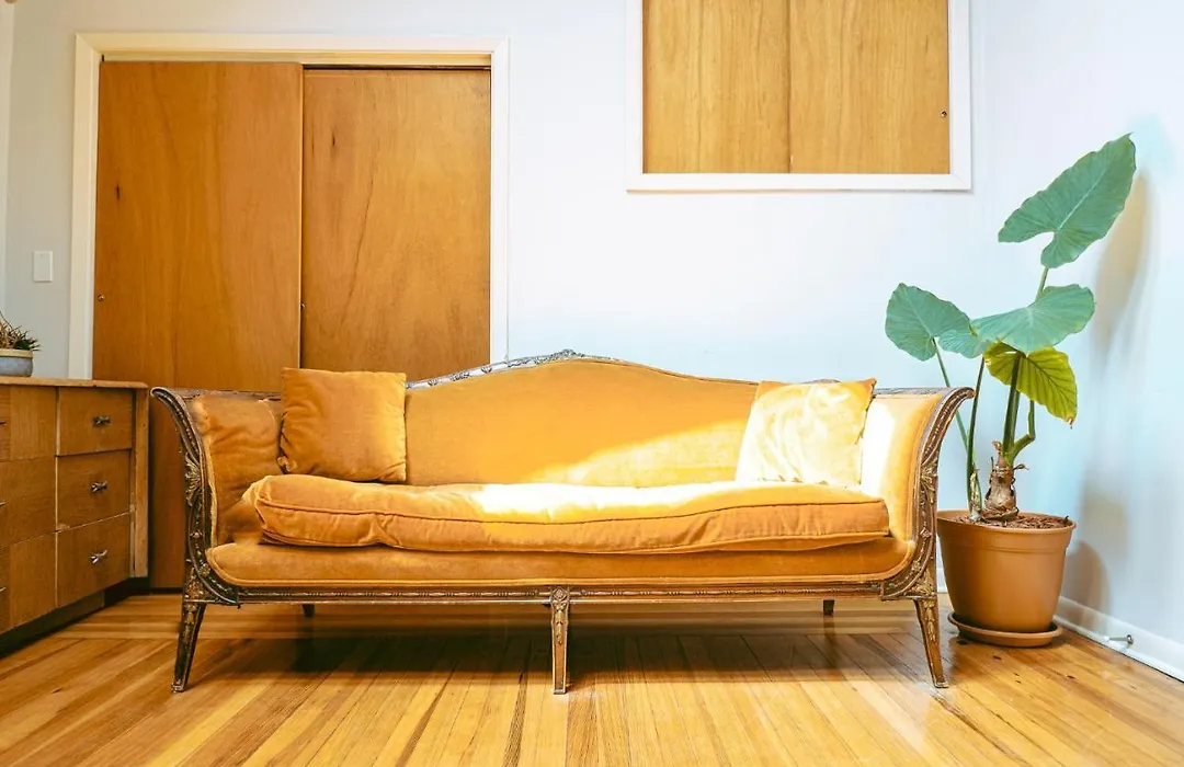 Vintage Beach House, Perfectly Located-1