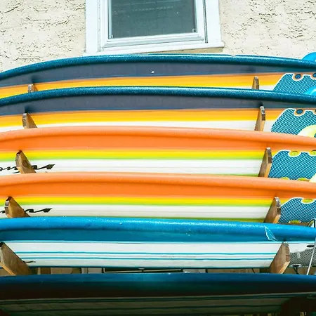 Vintage Beach House, Perfectly Located-2