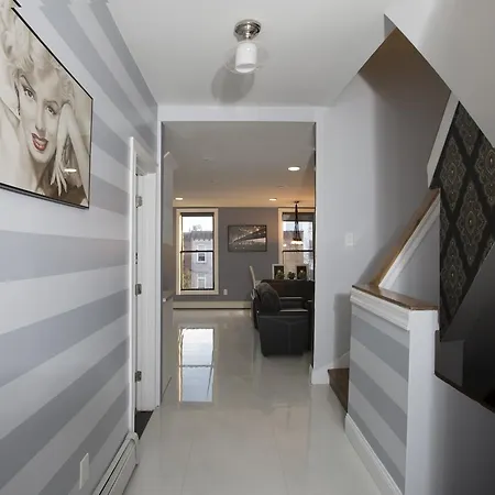7 Bedrooms I Love You-2